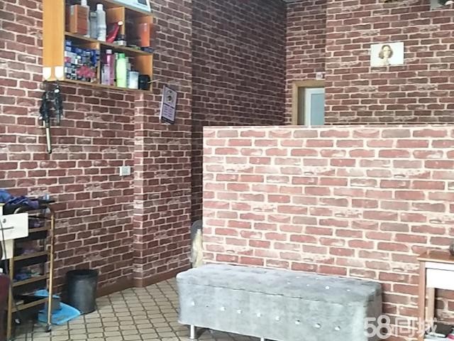 营业中发廊转让，，