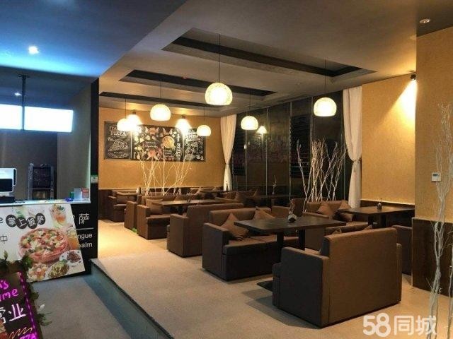 汇川人民路西餐厅低价转让 