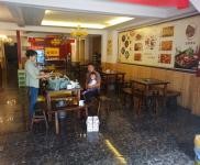 因其他店人手不足，无人看守
