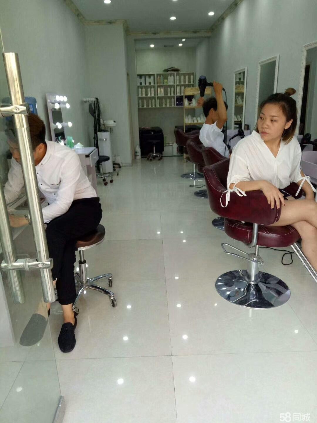 中心地段美发店转让