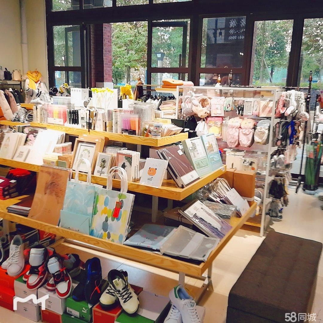 大学城新店服装店转让