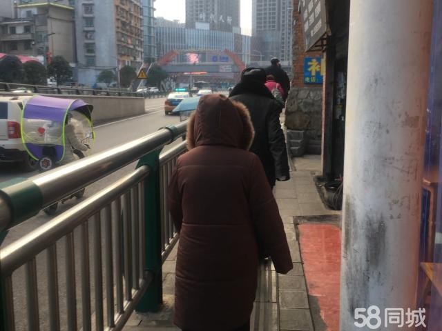 旺铺转让，大连路229号杭州小笼包