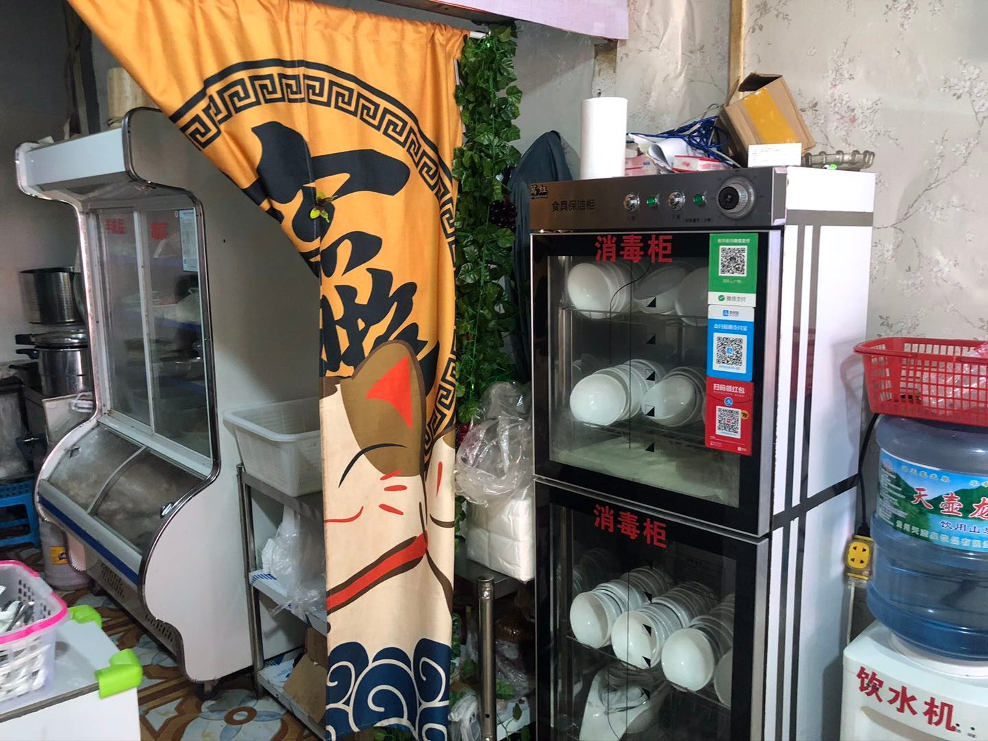 (出租) 营业中砂锅米线转有缘人