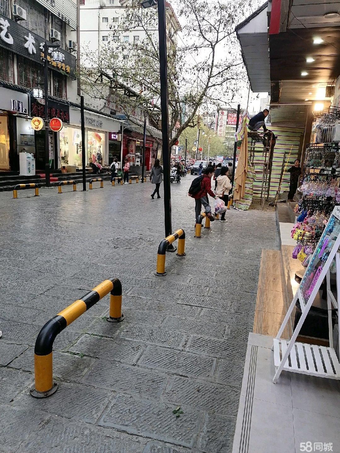 (转让)公园路主街门面，人流量大，红花岗进来不到100米