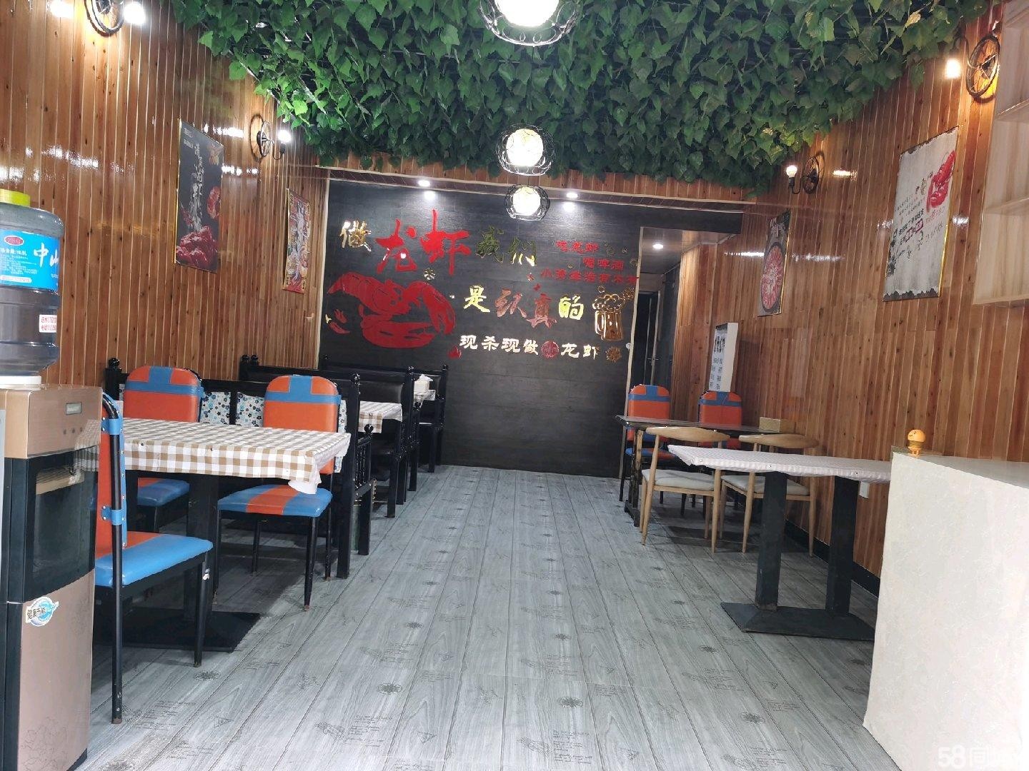 (转让)临街商铺，租金低压力小，可外摆
