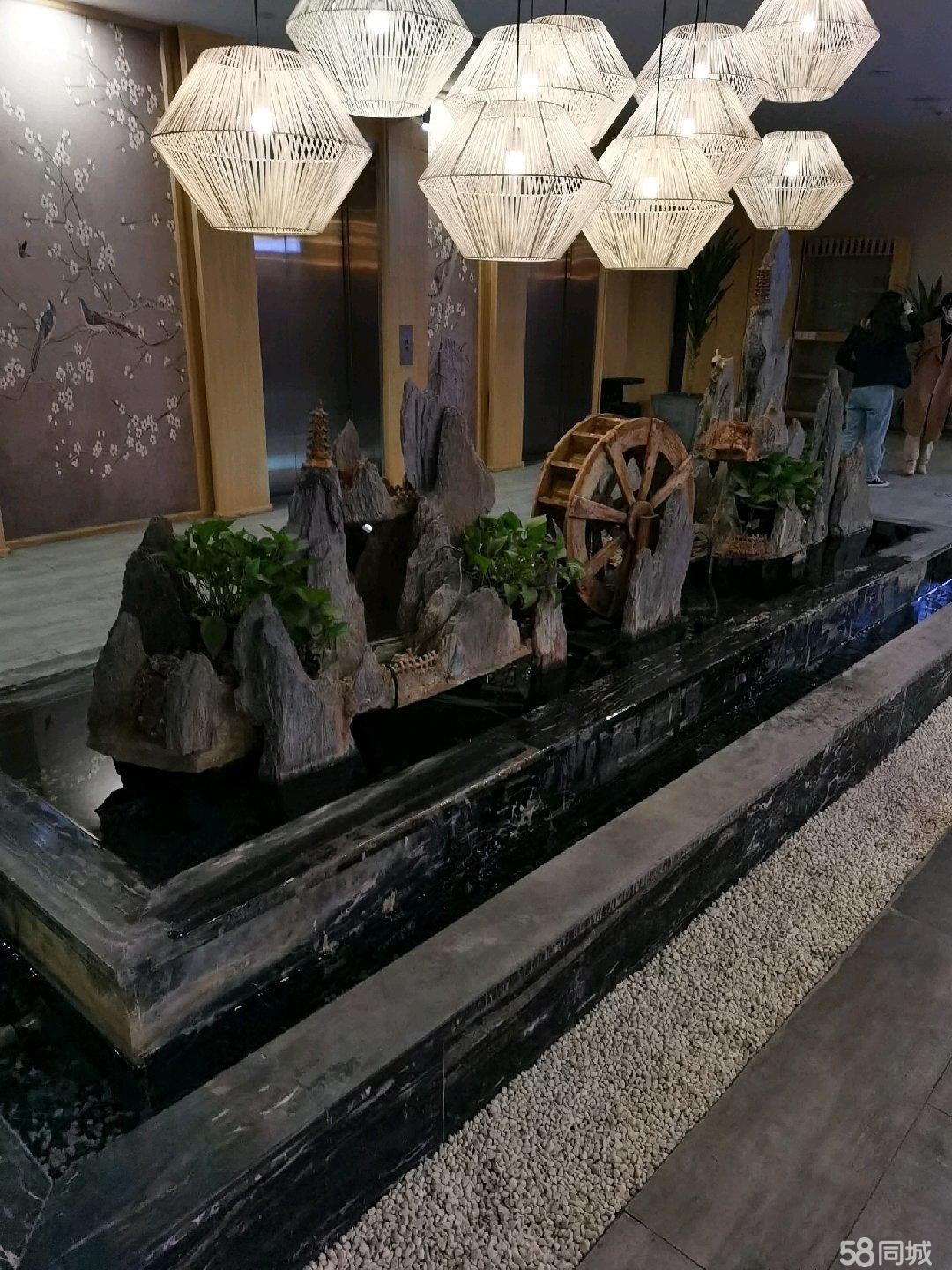 (转让)现有十几个技师，设施完好，接手可正常经营。停车方便经营中
