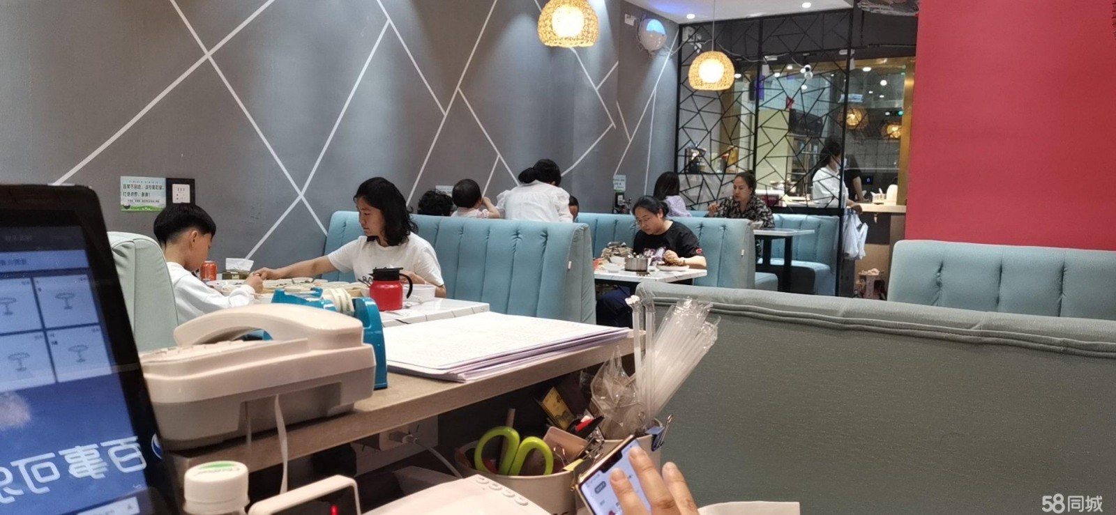 (转让)交通方便,林达商业街对面。