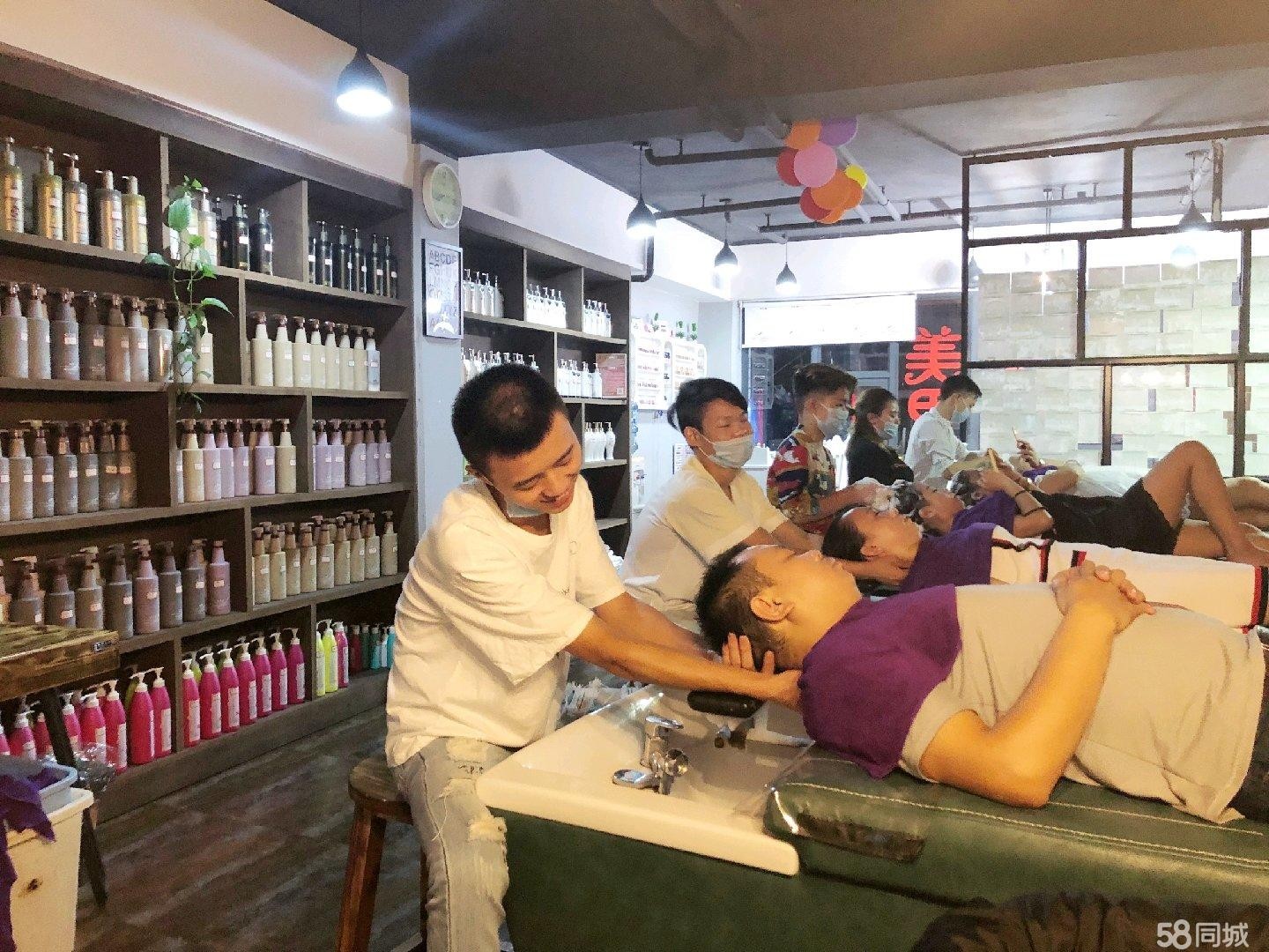 (转让)周边市医院，大型商场、学校等，人流量超大