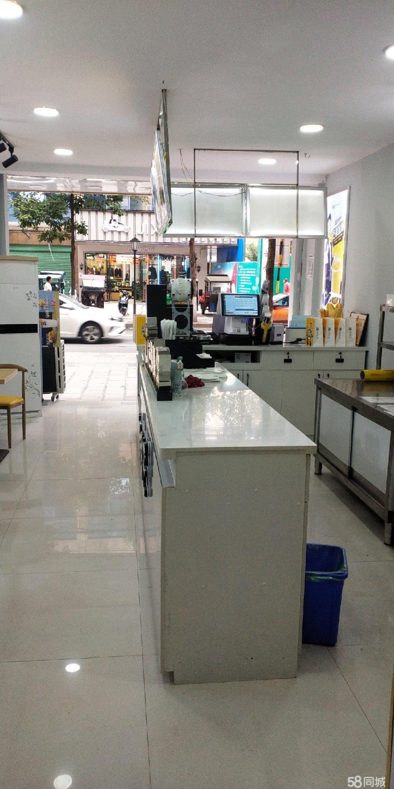 (转让)品牌加盟店，位于南北钻石广场，具体价格面议