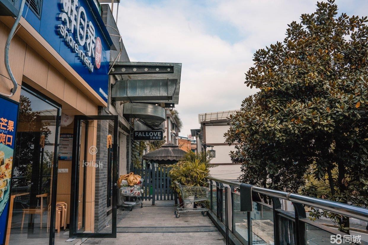 (转让》全权转让品牌寿司店，直接上手，配置齐全。