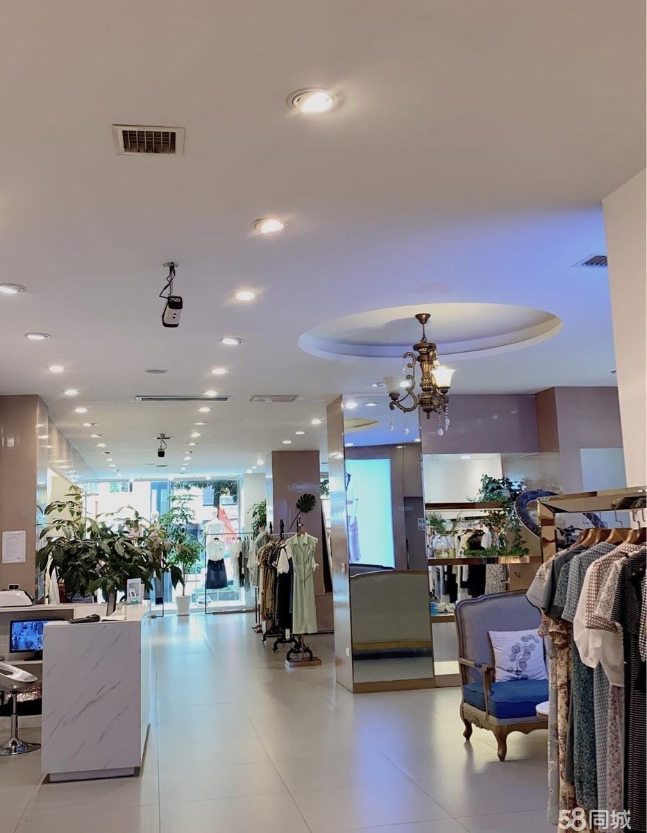 (转让)遵义市南京路服装店转让
