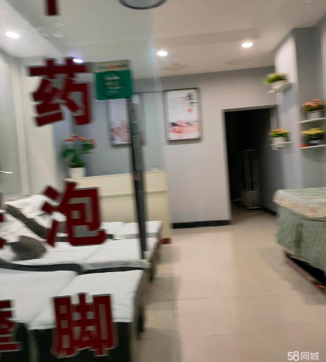 (转让)小区门面，位置相当，酒店门口
