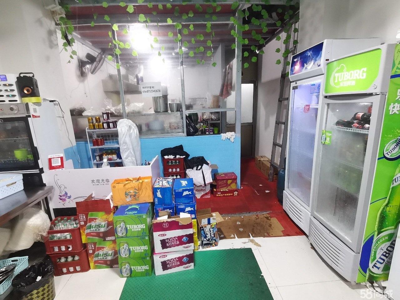 (转让)经营中的宵夜店转让，可做小豆腐和龙虾一起整，设备齐全。