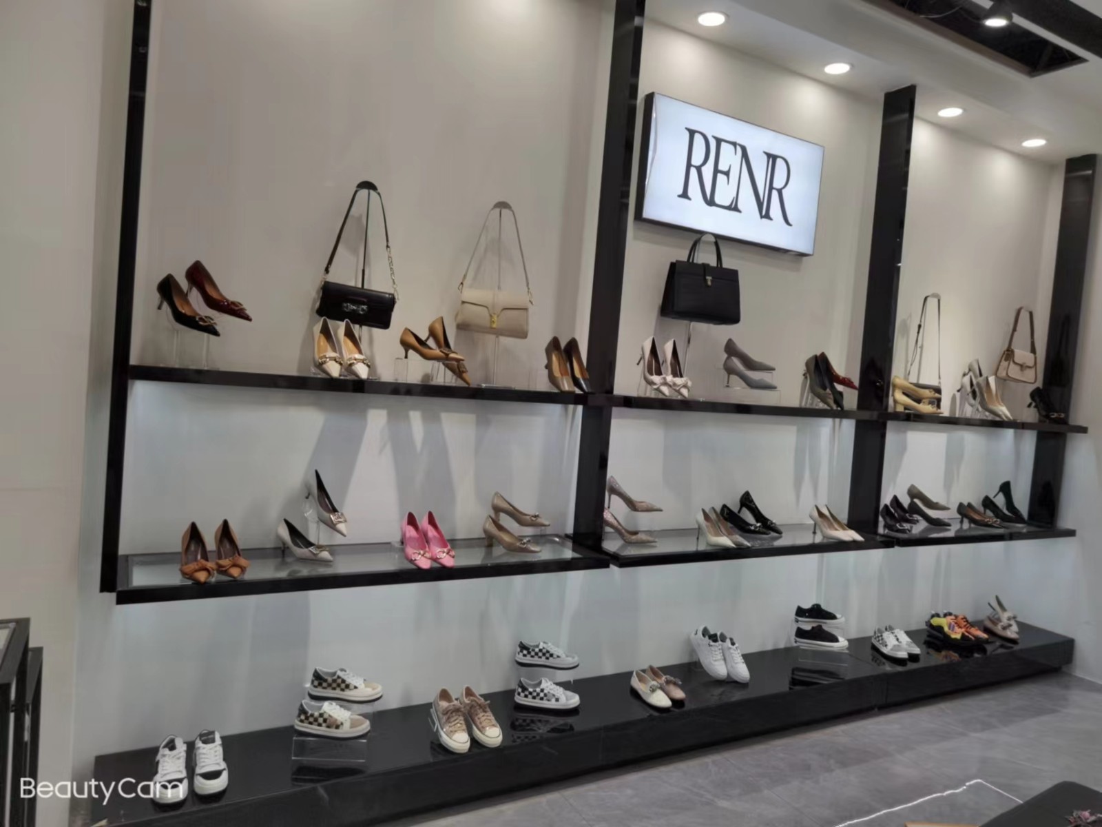 仁怀服装店转让