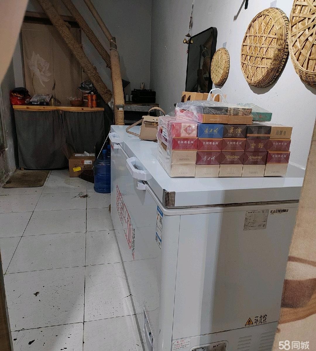 (转让)临街门面，经营中，带烟证转让