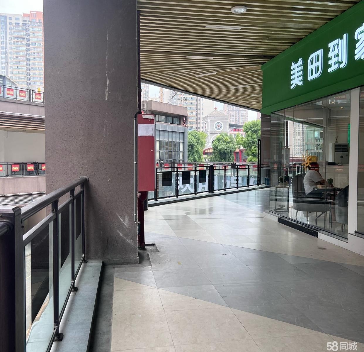 (转让)店面有一一个小阁楼，可坐人，-米七高