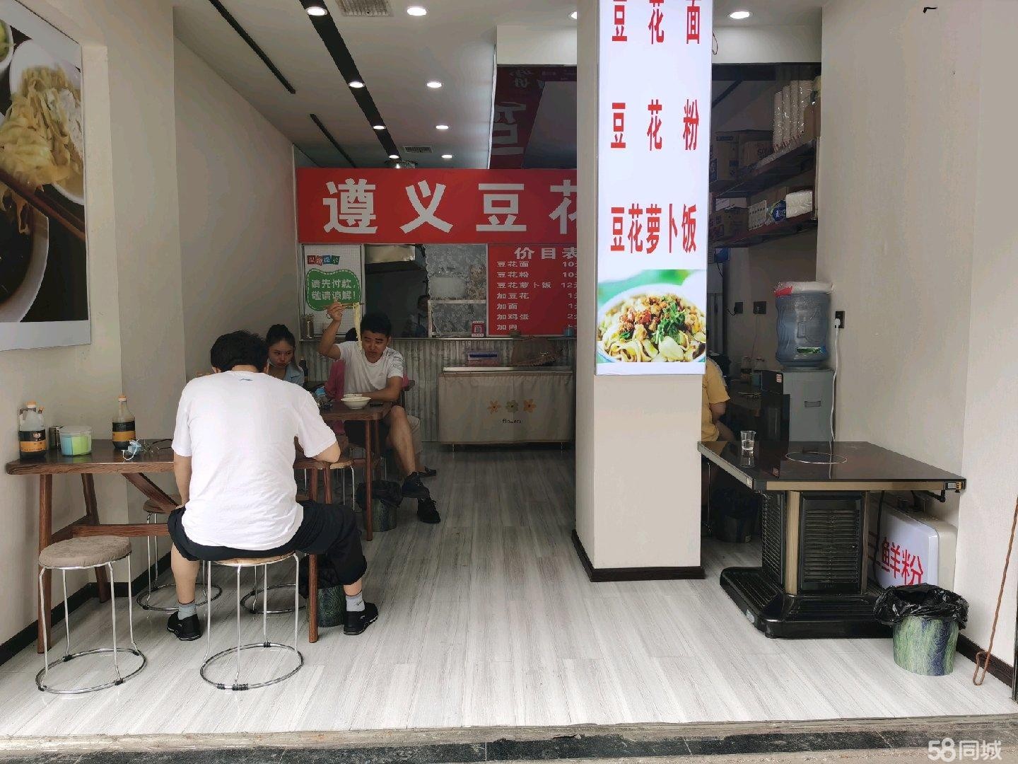 (转让)临街商铺,人流量极大，学校商超齐全