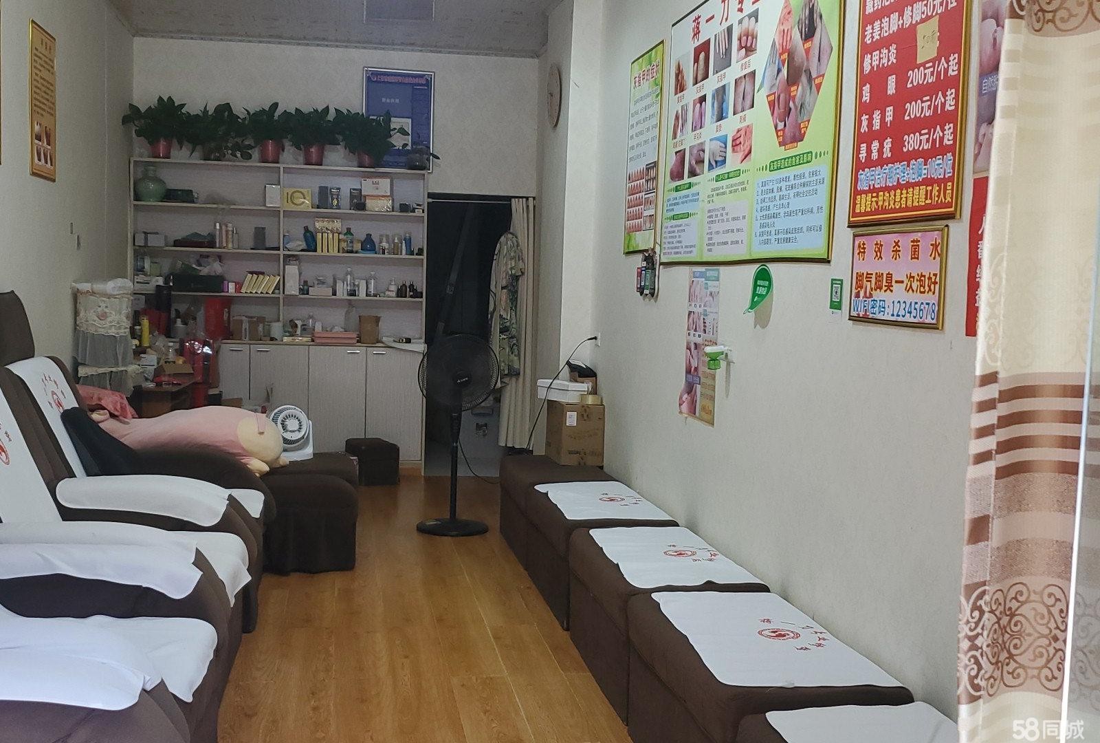 (转让)实验小学旁边小门面旺铺转让。