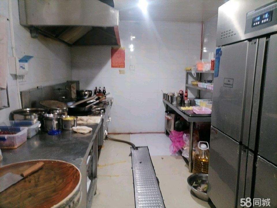 (转让)店主身体原因，超低价转让，生意稳定，可随时到店考察