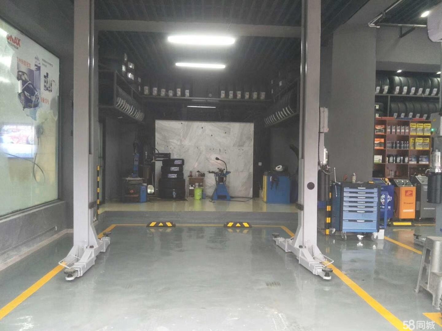 (转让)临街门面，有几百个充值会员，装修档次高，设备齐全