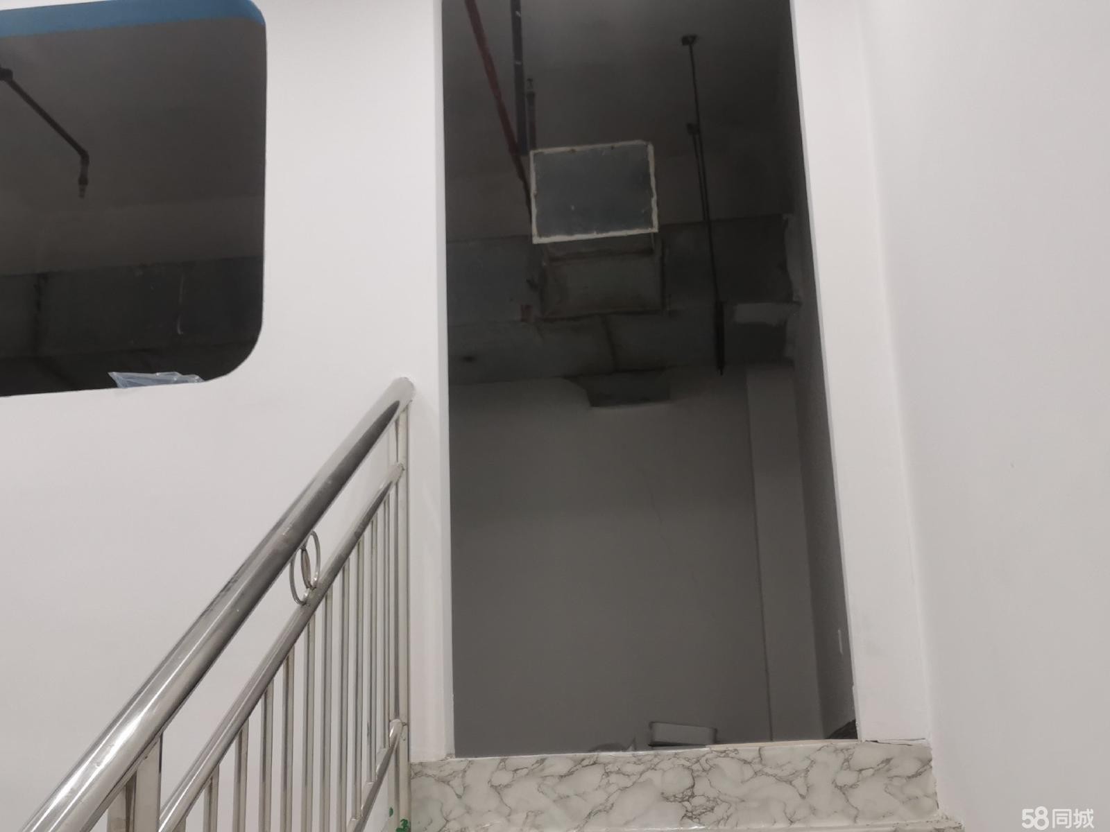 (转让)临街商铺，新浦中心位置. 附近高5档小区。