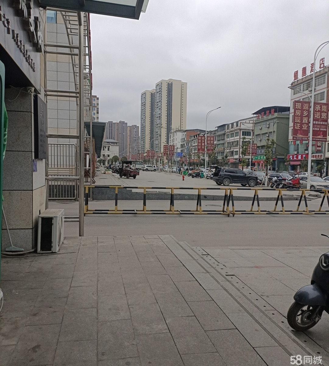 (转让)因小孩叛逆，无暇顾及铺面，现将本店转让，望有缘人接手。