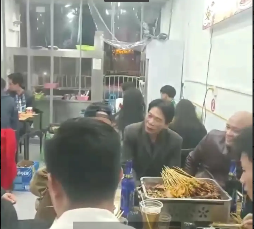 (转让)因股东意见不和，特此转让本店