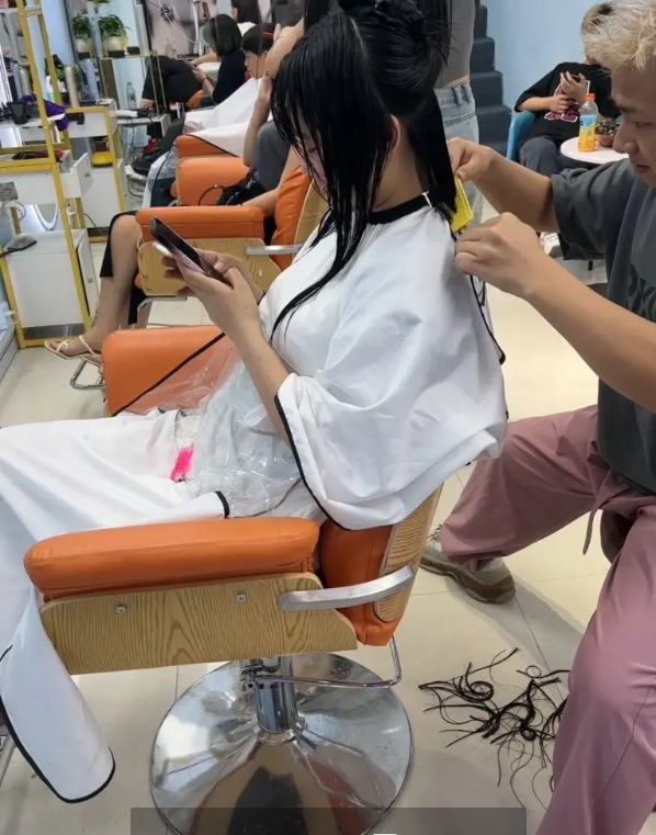 (转让)流量大，客户好做。消费好