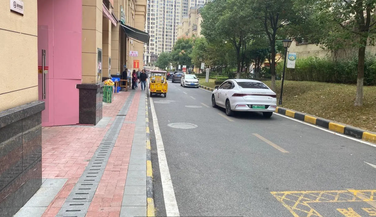 (转让)店面宿舍洗浴厨房啥都有