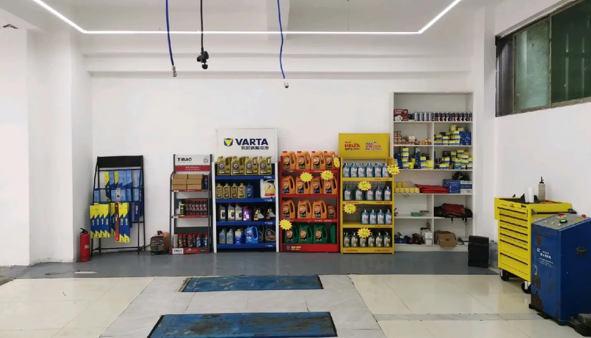 (转让)经营中的临街旺铺修理店转让