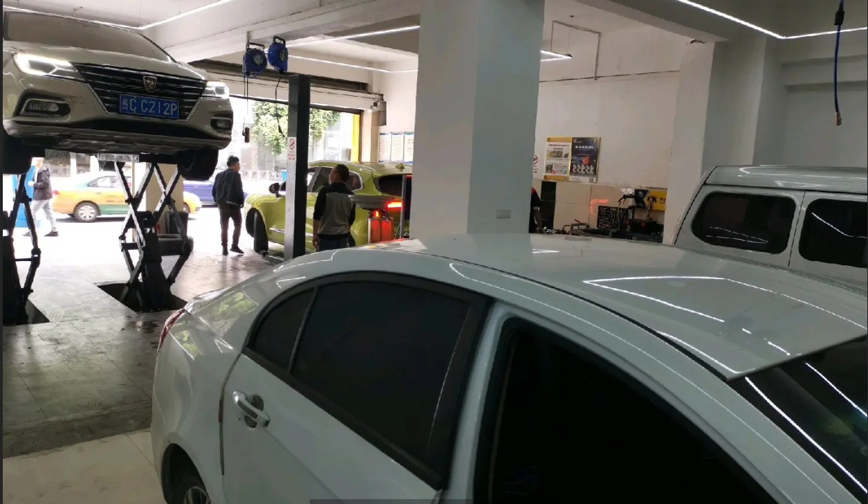 (转让)经营中的临街旺铺修理店转让