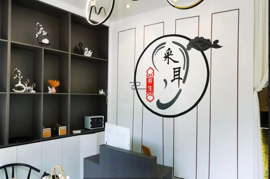(转让)小区管理严谨，干净整洁，南北通透，,地理位置优越