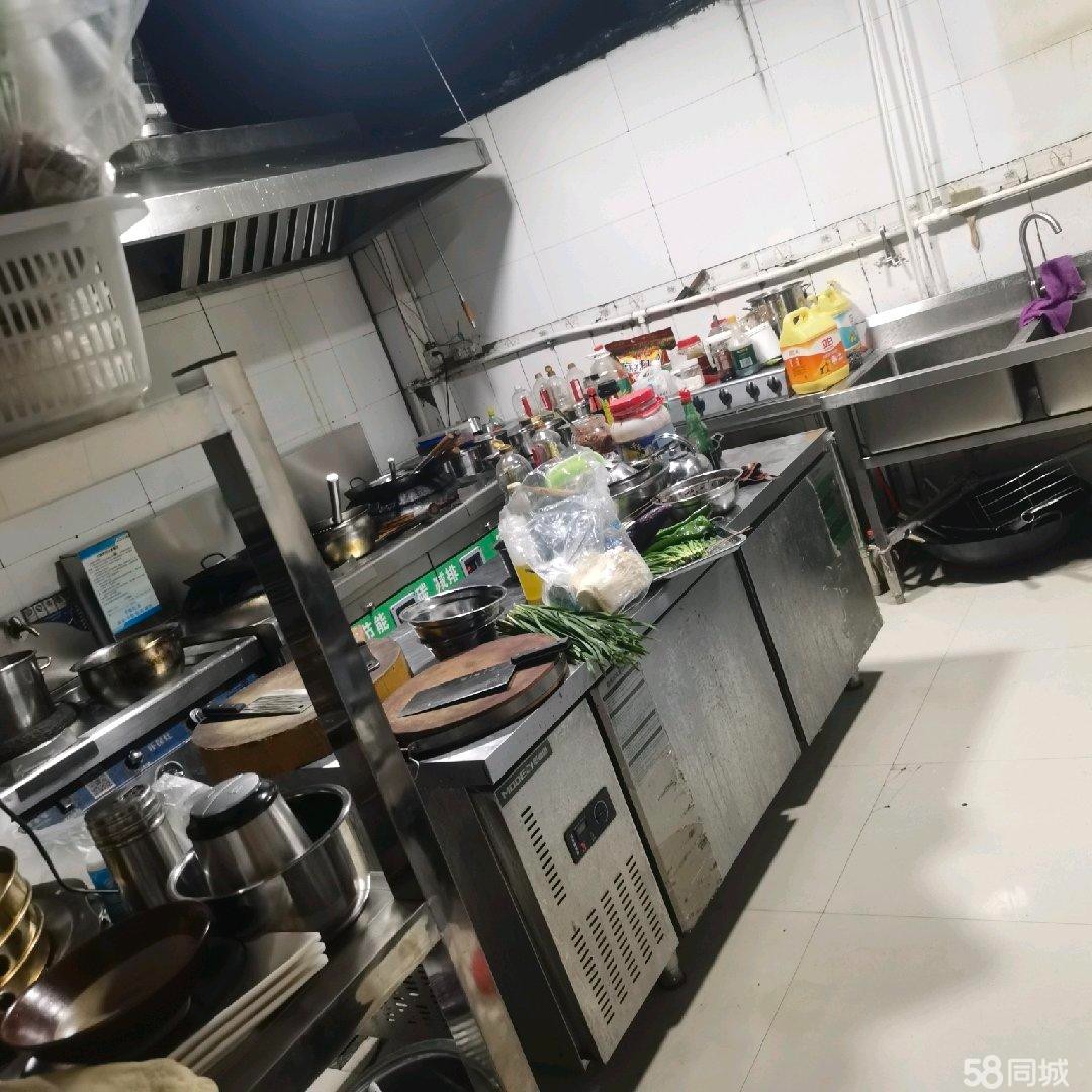 (转让)临街商铺停车出行方便