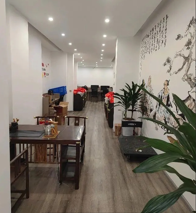 (转让) 6转盘碧桂园天玺商业街店铺转让，设施齐全即可办公，可面议。