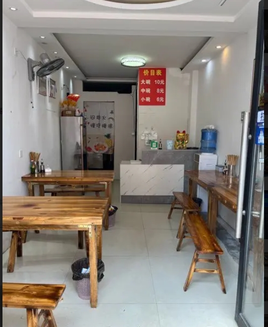 (转让)面积宽一楼做生意=二楼私人衣柜些都有