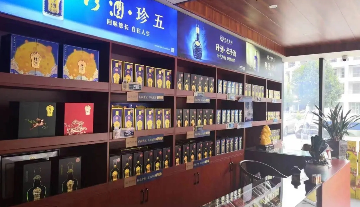 (转t)店铺，新装修门面，停车方便