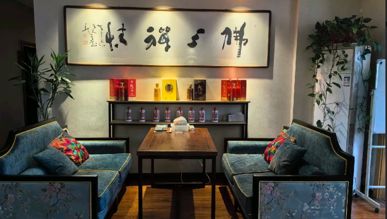 (转让)高端美容院正常经营中，因本人其它生意扩大,精力有限