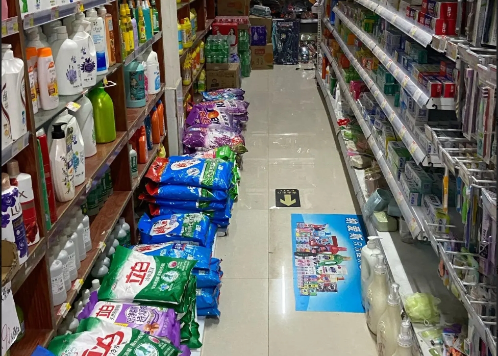 (转让)地段非常得好经营6年的老店稳定的顾客