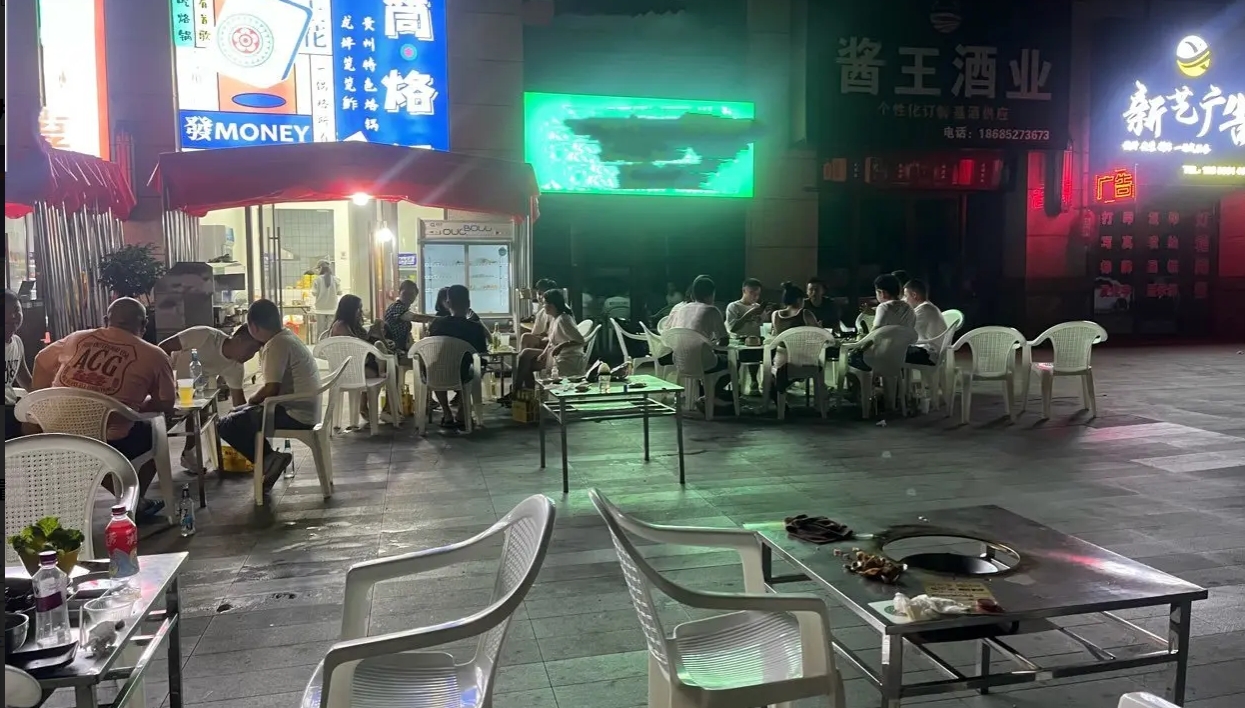 (转让)中门面，还剩10个月房租，接手即可经营