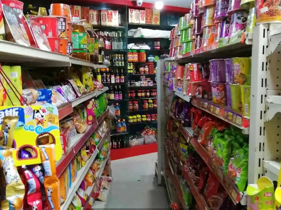 (转让)临街铺面。过往人流密集