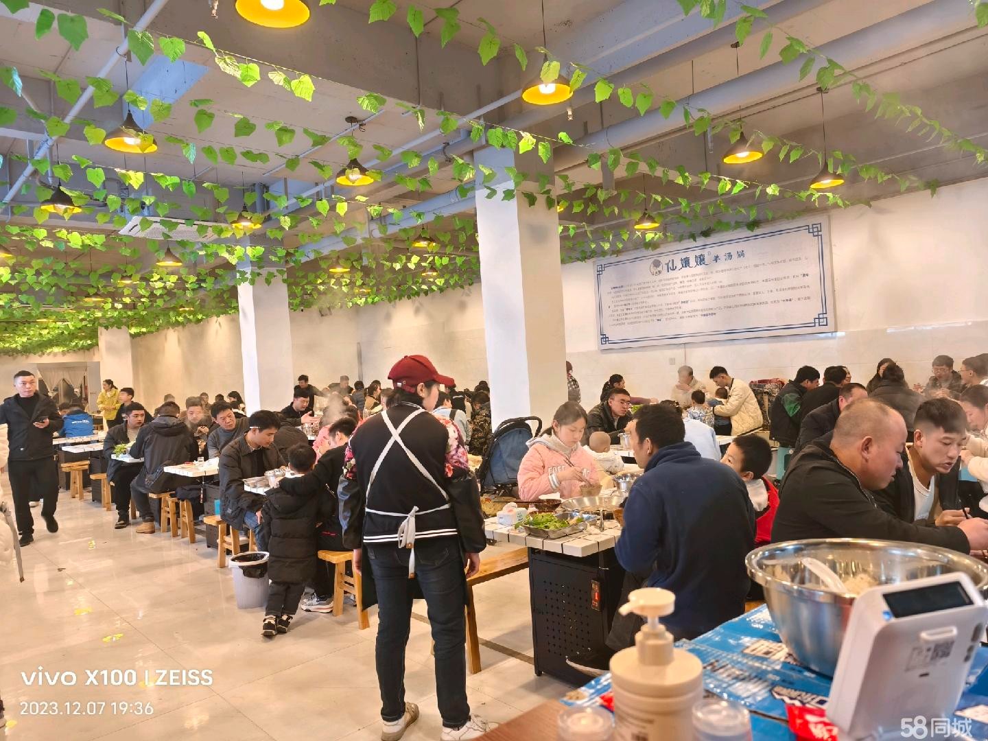 (转让)门面340平方，门前可以停车，房租还可使用9个月