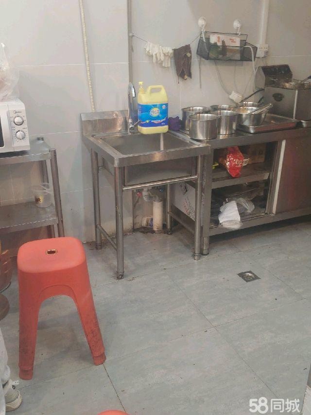 (转让)人流量好,期望值很高,农贸市场正对面