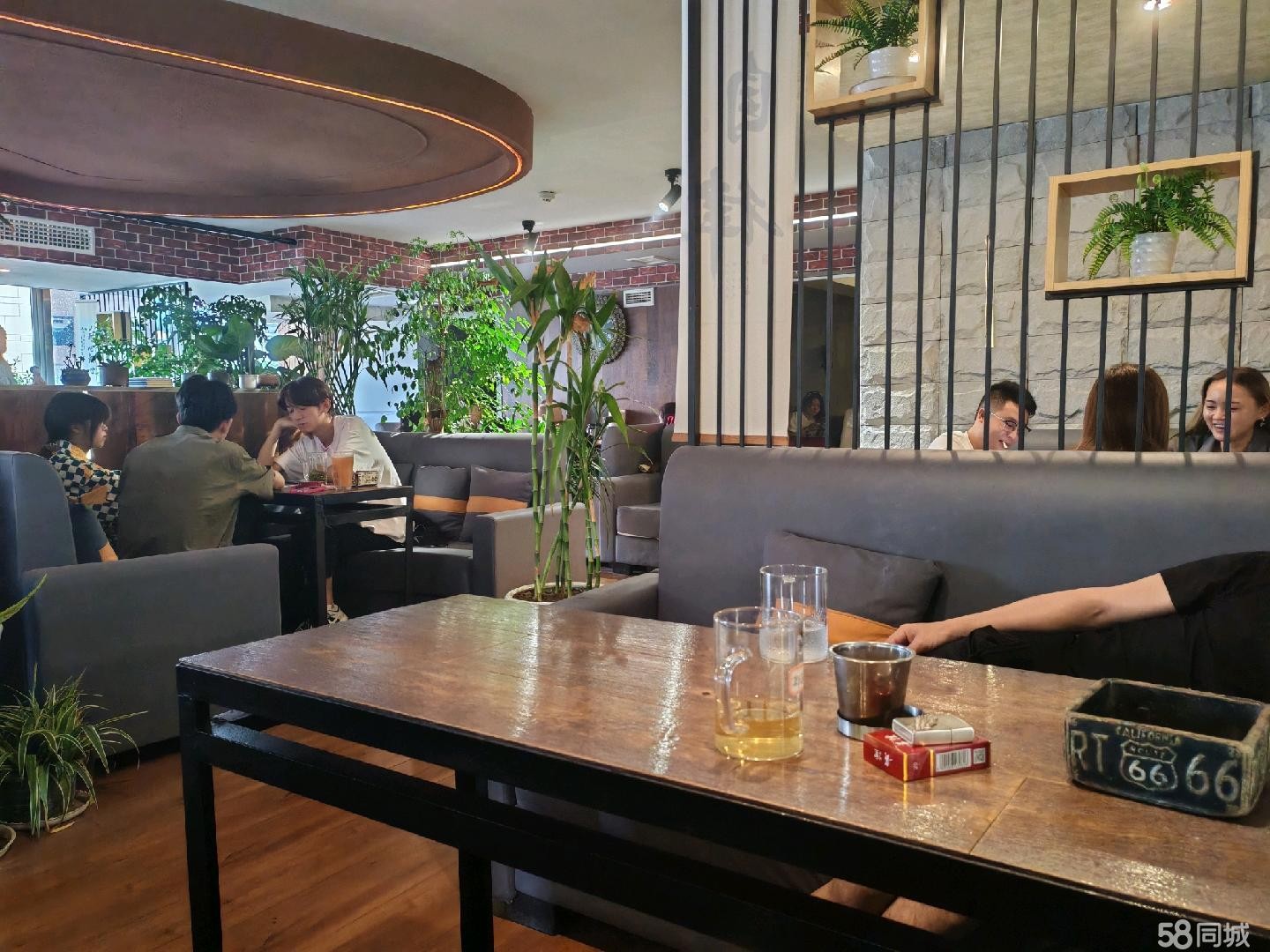(转让）繁华商业圈中奶茶吧转让