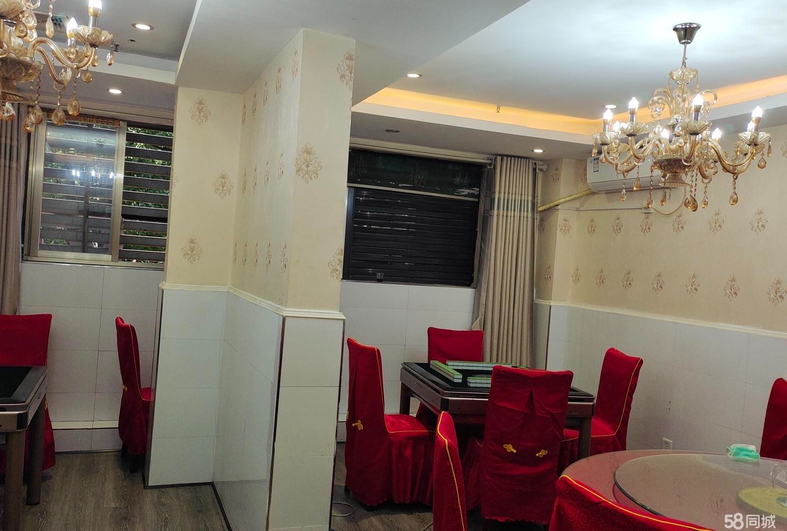 （转让）餐饮店分一二楼，装修完善，整转。
