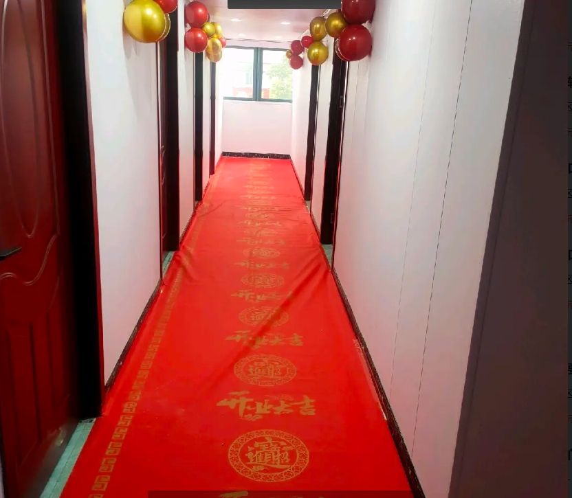 (转让)本店装修精美!接手可做!可做任何生意!停车方便!