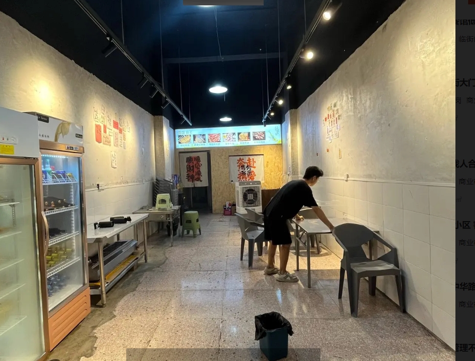 (转让)临街烧烤店门面转让，配置齐全