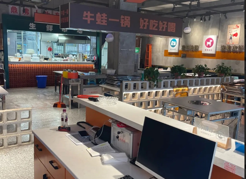 (转让)双门头，门面方正，采光通风好
