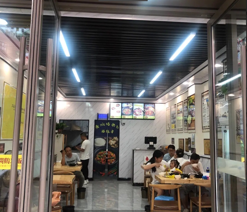 (转让)吾悦广场门面旺铺转让，天然气已开通