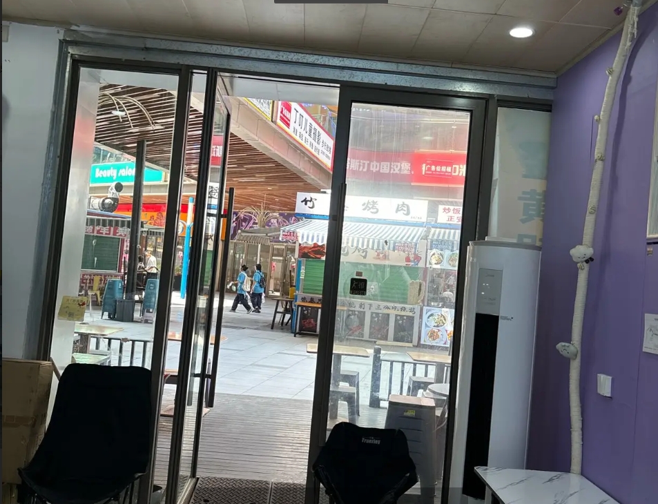 (转让) 吾悦广场旺铺装让(接手可经营)