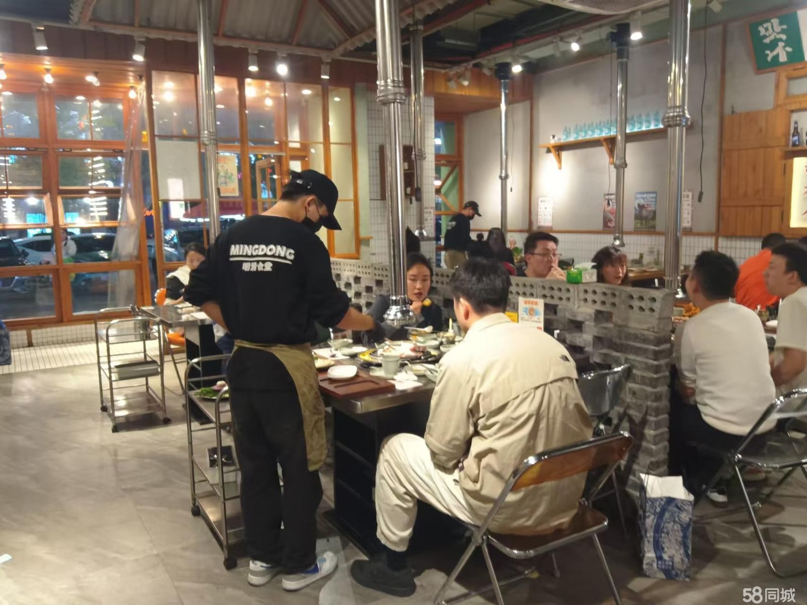 (转让)店铺位于苏州路热闹地段